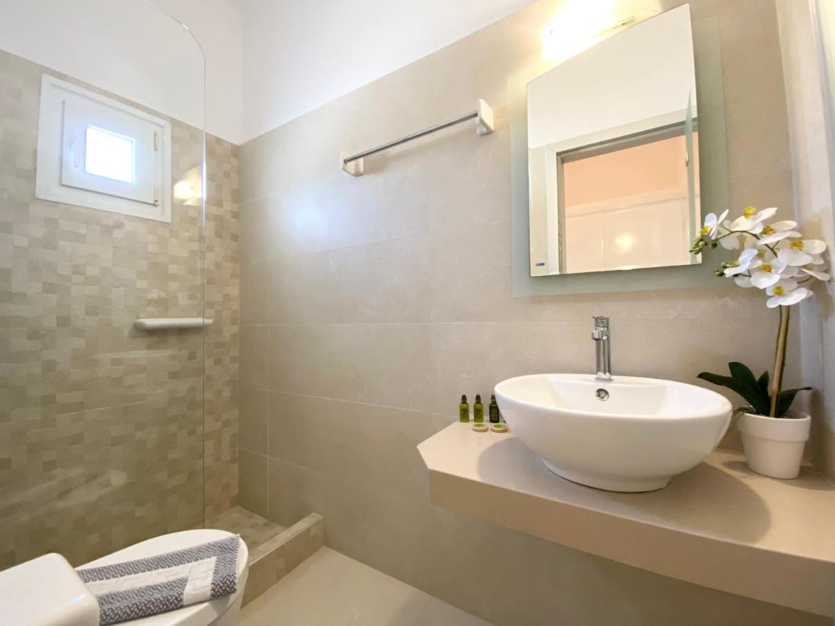 Eleftheria Hotel & Apartments Ornos  Ngoại thất bức ảnh