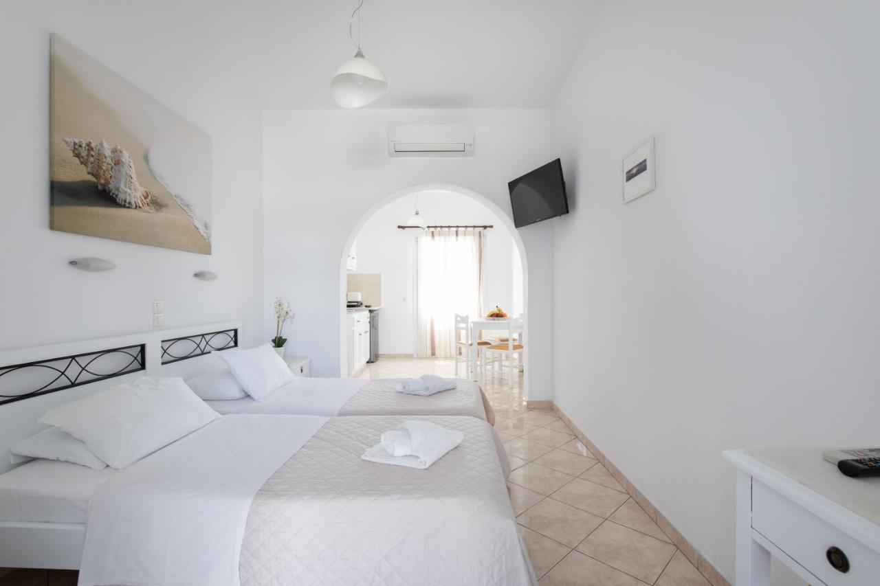 Eleftheria Hotel & Apartments Ornos  Ngoại thất bức ảnh
